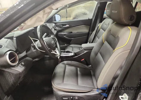 2025 Chevrolet Trax Activ z USA, uszkodzony, nr VIN KL77LKEPXSC013909